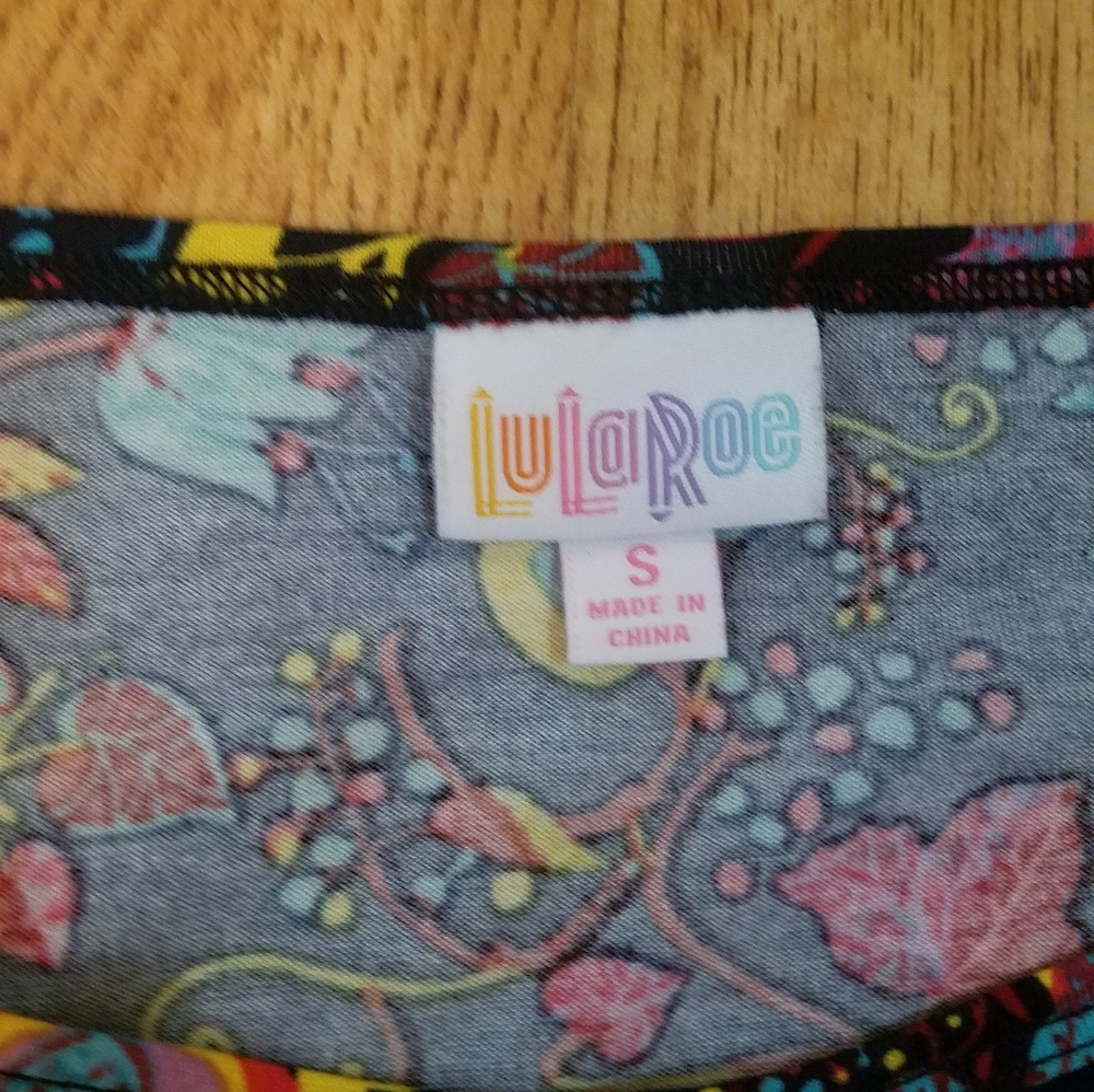 Lularoe Irma - Picture 2 of 2